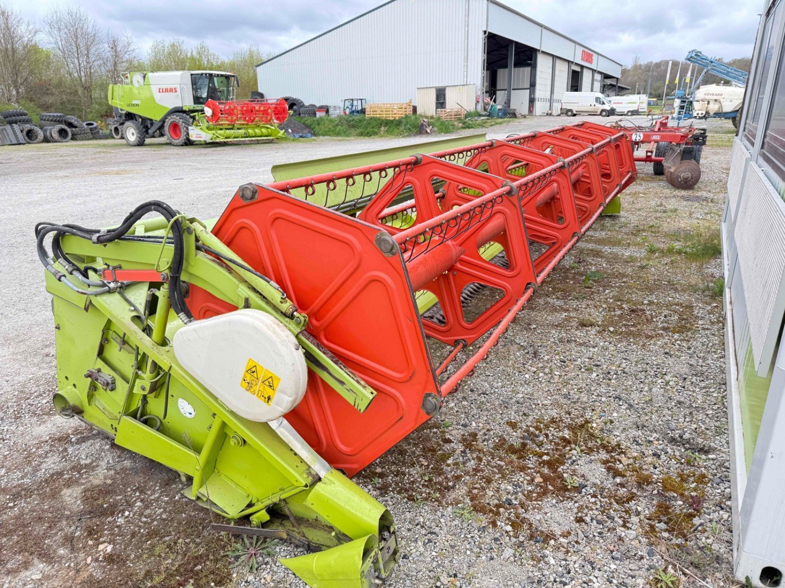 Schneidwerk типа CLAAS C 660 FIXE, Gebrauchtmaschine в SAINT GAUDENS (Фотография 10)