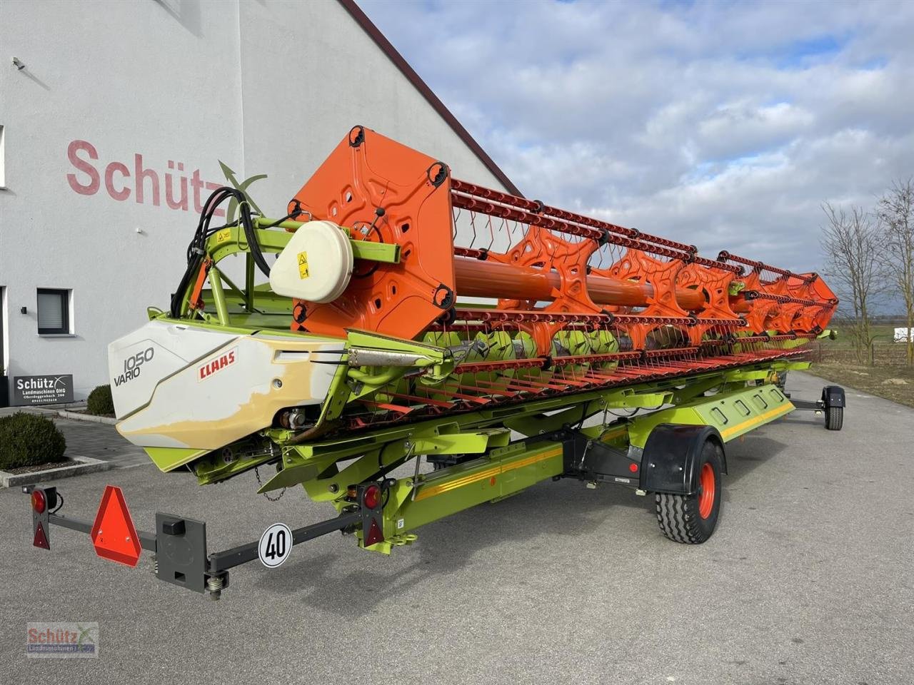 Schneidwerk typu CLAAS Schneidwerk Claas Vario V1050 mit LED Laserpilot links und rechts, Transportwagen 40 km/h, Gebrauchtmaschine v Schierling (Obrázek 4)