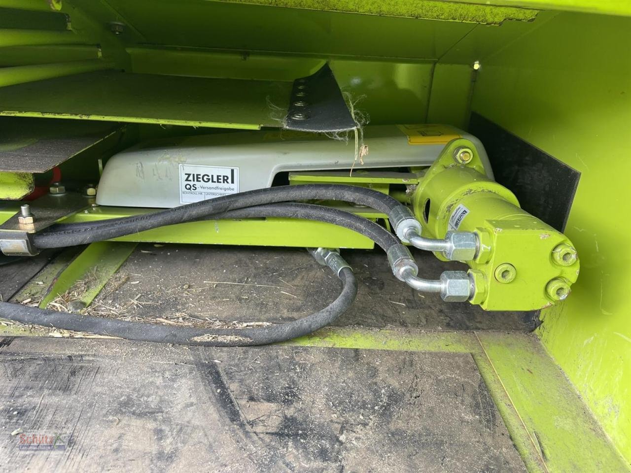 Schneidwerk typu CLAAS Schneidwerk Claas Vario V1050 mit LED Laserpilot links und rechts, Transportwagen 40 km/h, Gebrauchtmaschine v Schierling (Obrázek 9)