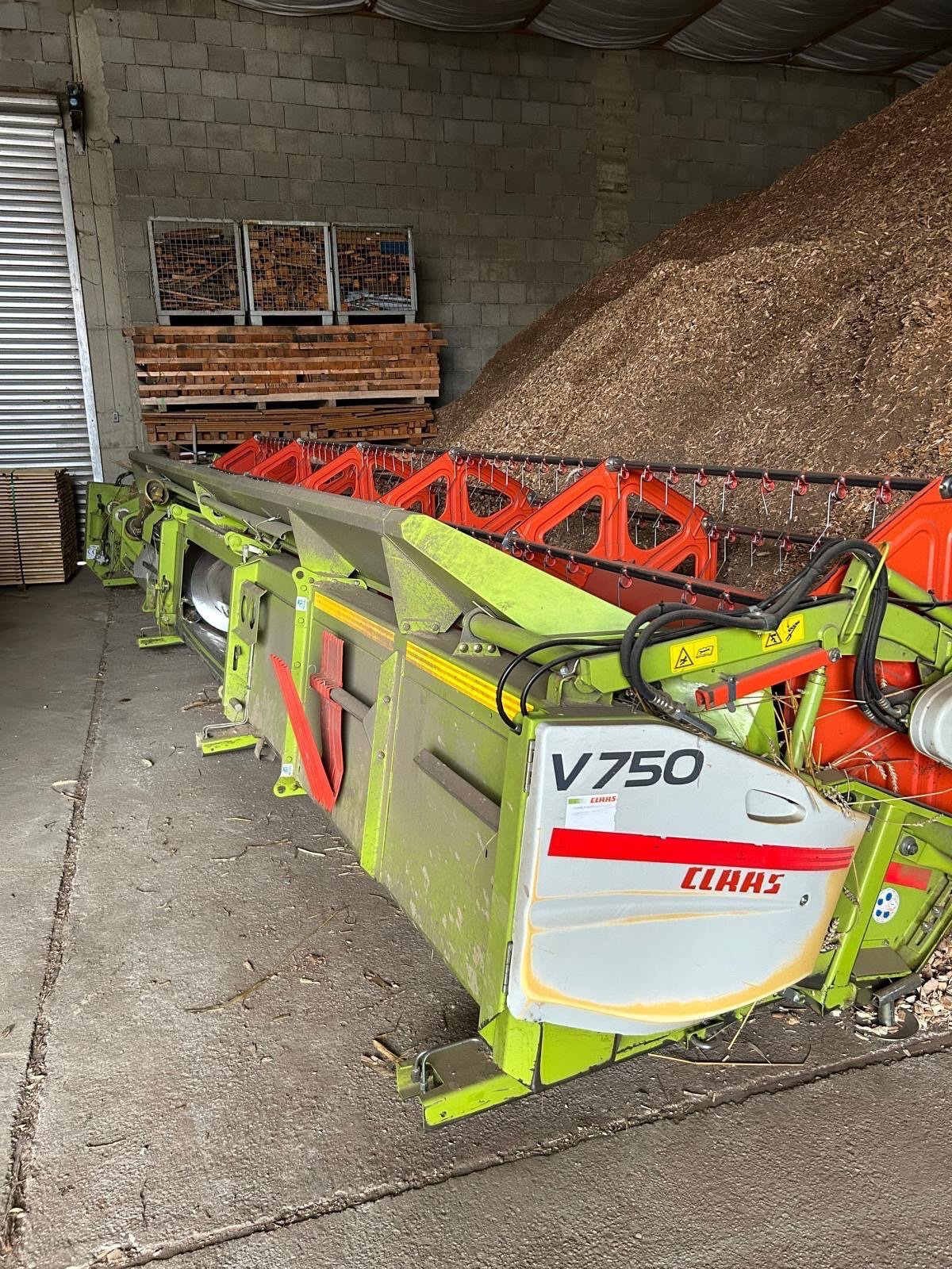 Schneidwerk of the type CLAAS V 750 AC, Gebrauchtmaschine in Mitterskirchen (Picture 2)