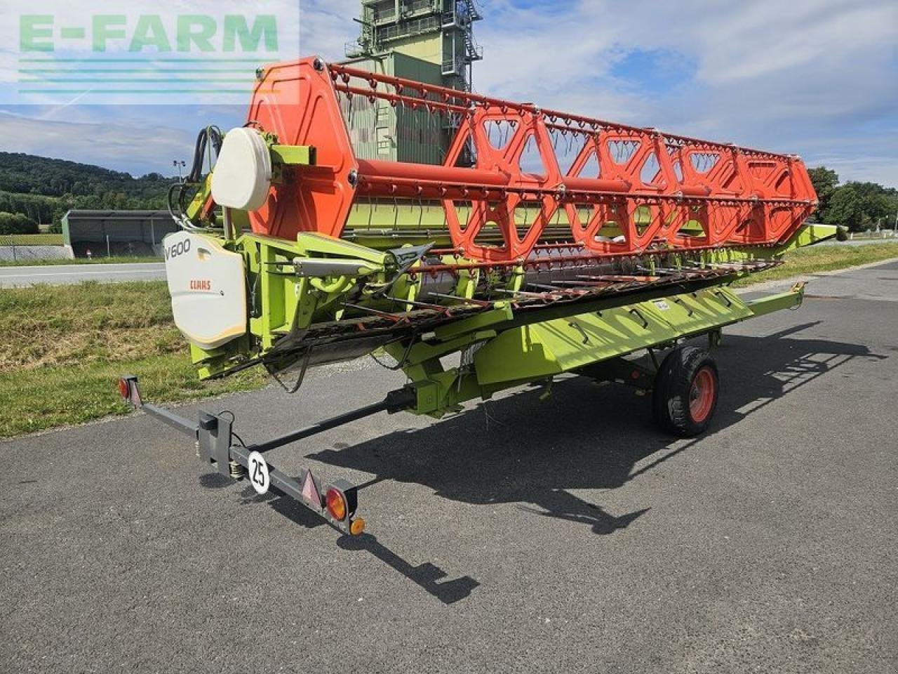 Schneidwerk of the type CLAAS v600 vario + raps, Gebrauchtmaschine in ILZ (Picture 5)