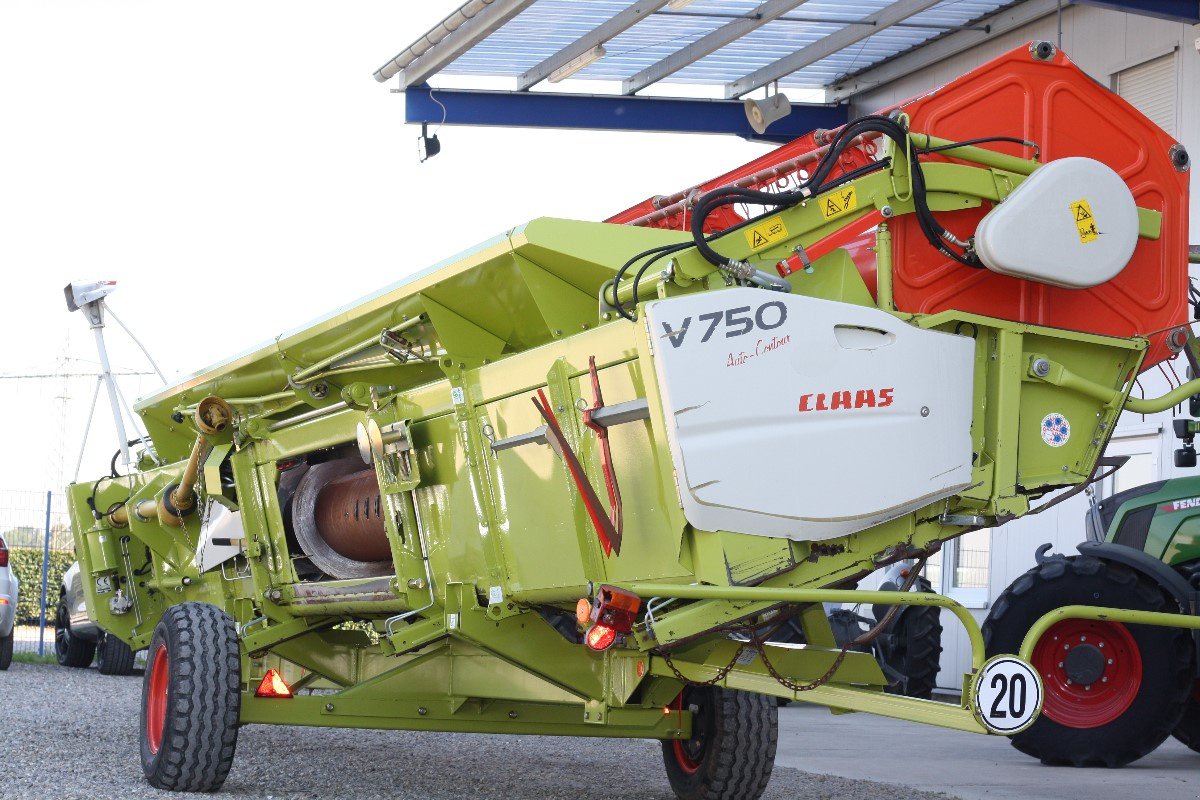 Schneidwerk des Typs CLAAS V750 7,5 m Schuhmacherausführung Landwirtmaschine, Gebrauchtmaschine in Schutterzell (Bild 1)
