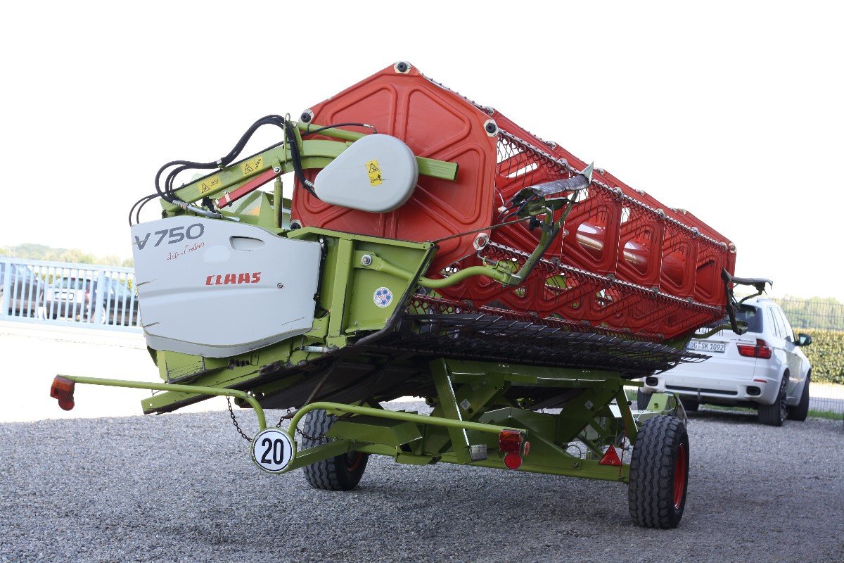 Schneidwerk typu CLAAS V750 7,5 m Schuhmacherausführung Landwirtmaschine, Gebrauchtmaschine w Schutterzell (Zdjęcie 9)