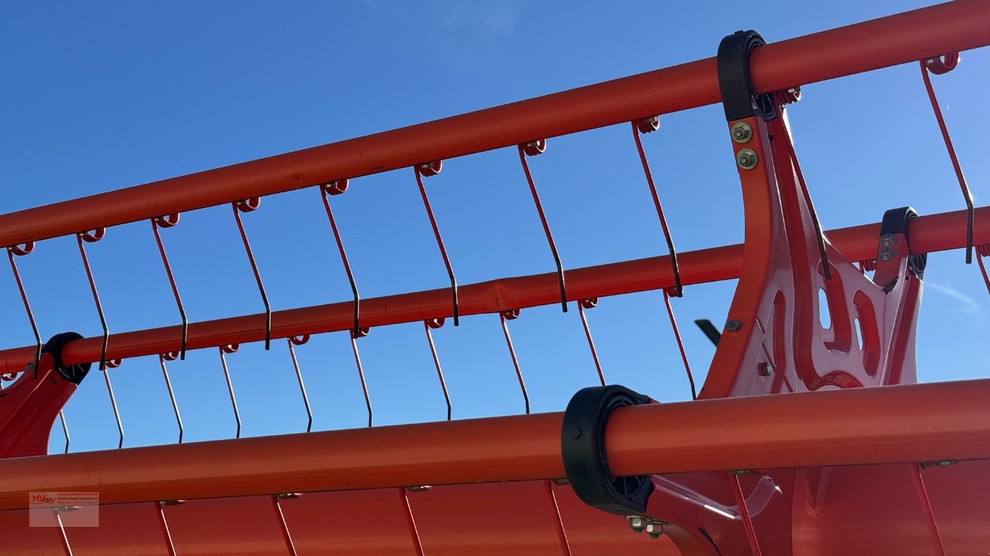 Schneidwerk des Typs CLAAS VARIO 1080 + Schneidwerkswagen, Gebrauchtmaschine in Neubrandenburg (Bild 18)