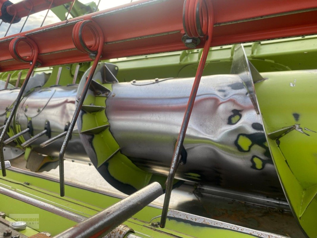 Schneidwerk typu CLAAS Vario 1230 - Modelljahr 2019 mit Wagen, Gebrauchtmaschine v Mühlengeez (Obrázek 8)