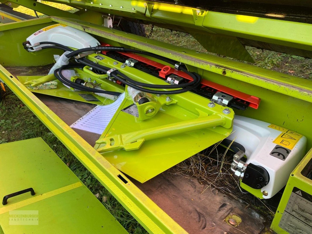 Schneidwerk typu CLAAS Vario 1230 - Modelljahr 2019 mit Wagen, Gebrauchtmaschine v Mühlengeez (Obrázek 10)