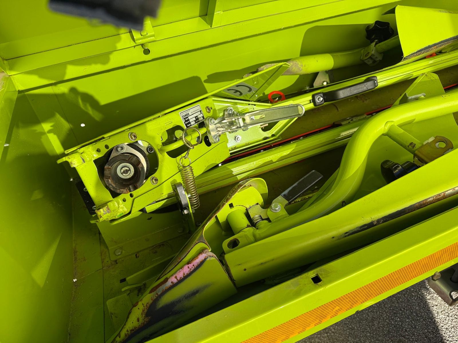 Schneidwerk des Typs CLAAS Vario 560 AC mit Raps Baujahr 2024, Gebrauchtmaschine in Breitenbrunn (Bild 10)