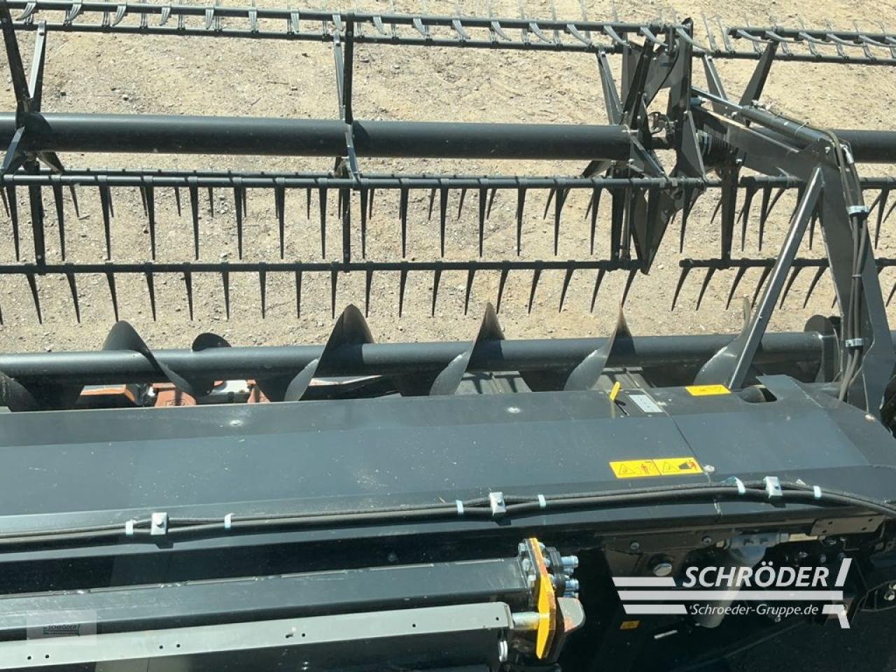 Schneidwerk des Typs Geringhoff 10,65M BANDSCHNEIDWERK TRUFLEX 35 +WAGEN, Gebrauchtmaschine in Friedland (Bild 25)