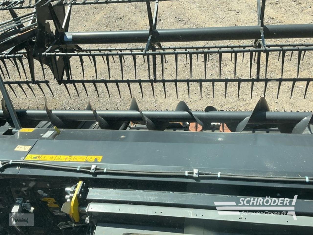 Schneidwerk des Typs Geringhoff 10,65M BANDSCHNEIDWERK TRUFLEX 35 +WAGEN, Gebrauchtmaschine in Friedland (Bild 26)