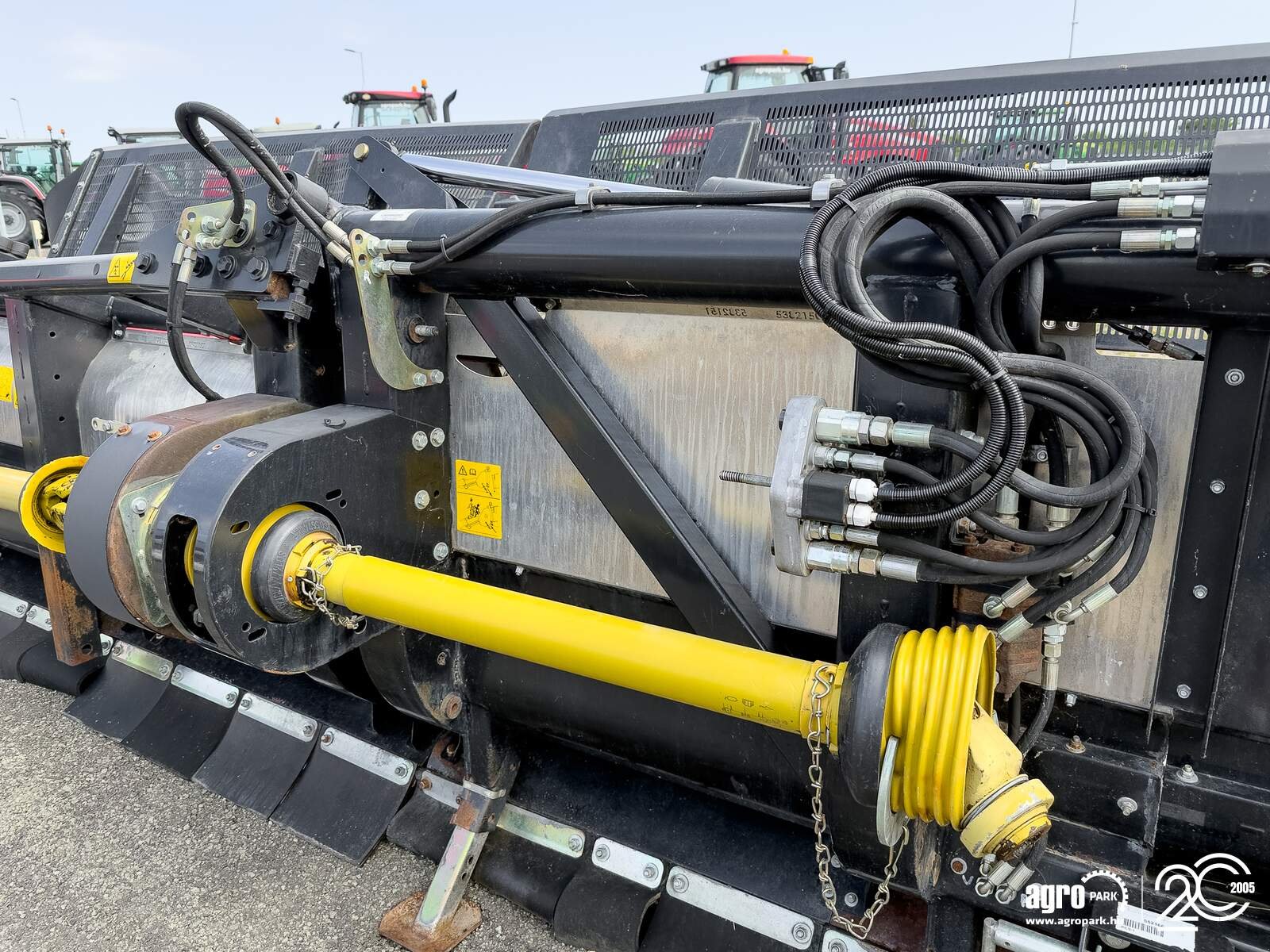 Schneidwerk типа Geringhoff SF Horizon 1230/FB 12-row sunflower header with John Deere and Claas bracket, 75 cm row spacing, folding frame design, stalk chopper, Gebrauchtmaschine в Csengele (Фотография 22)