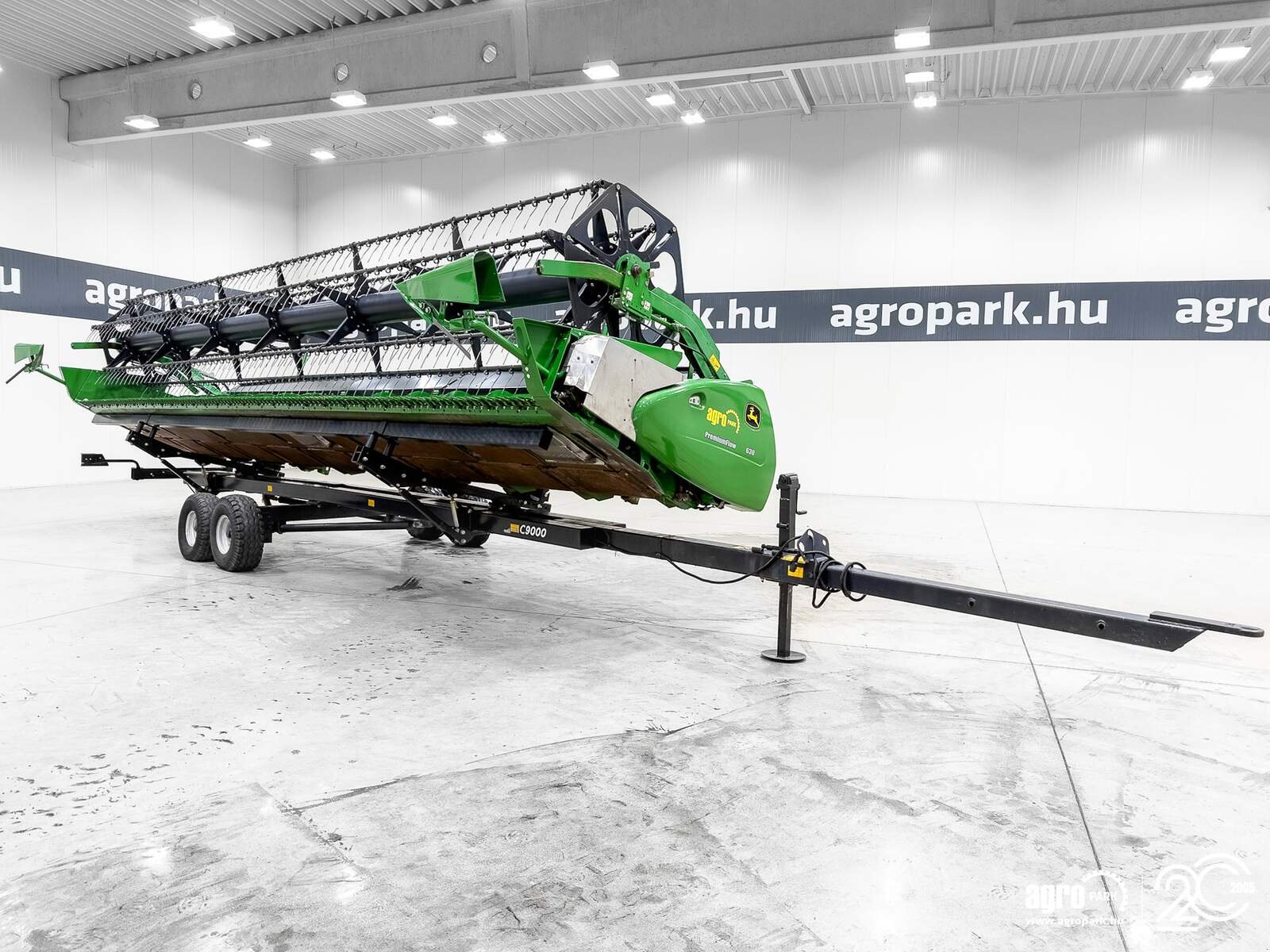 Schneidwerk za tip John Deere 630PF 9.15m draper header with tandem axle trailer and 2 rapeseed side knives, in refurbished condition, Gebrauchtmaschine u Csengele (Slika 2)