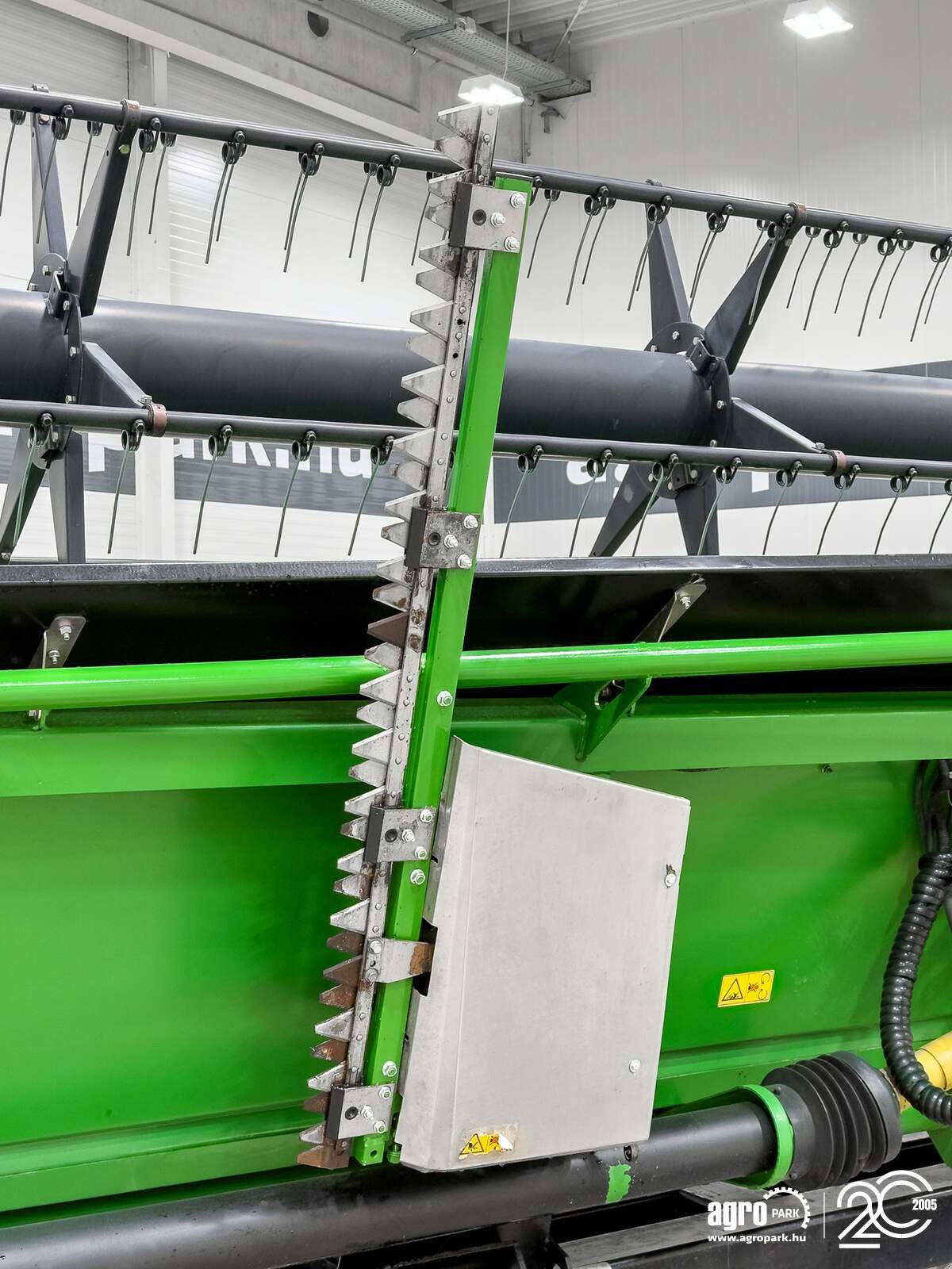 Schneidwerk za tip John Deere 630PF 9.15m draper header with tandem axle trailer and 2 rapeseed side knives, in refurbished condition, Gebrauchtmaschine u Csengele (Slika 15)