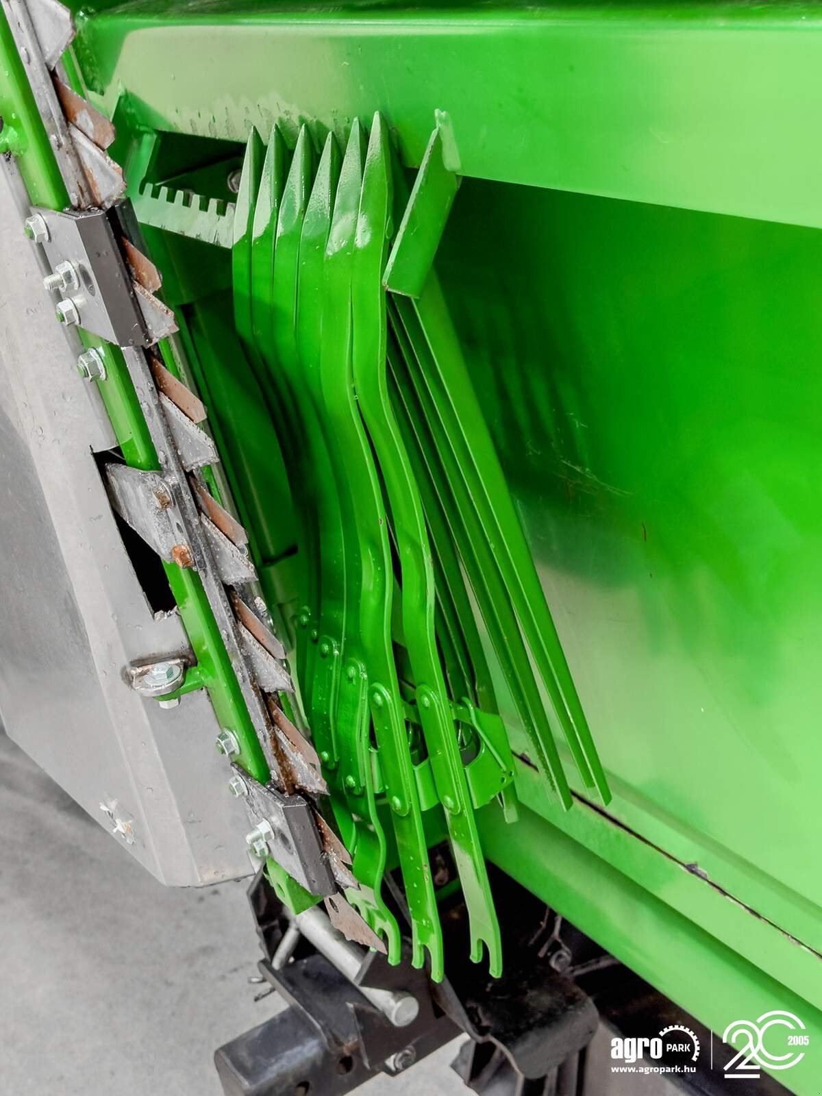 Schneidwerk za tip John Deere 630PF 9.15m draper header with tandem axle trailer and 2 rapeseed side knives, in refurbished condition, Gebrauchtmaschine u Csengele (Slika 19)