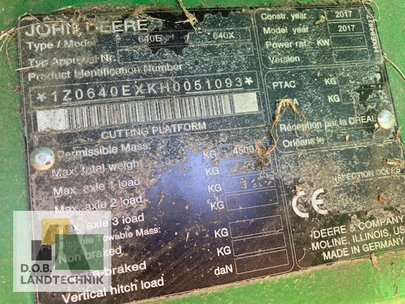 Schneidwerk typu John Deere 640X mit Schneidwerkswagen Schneidwerk, Gebrauchtmaschine v Regensburg (Obrázek 22)