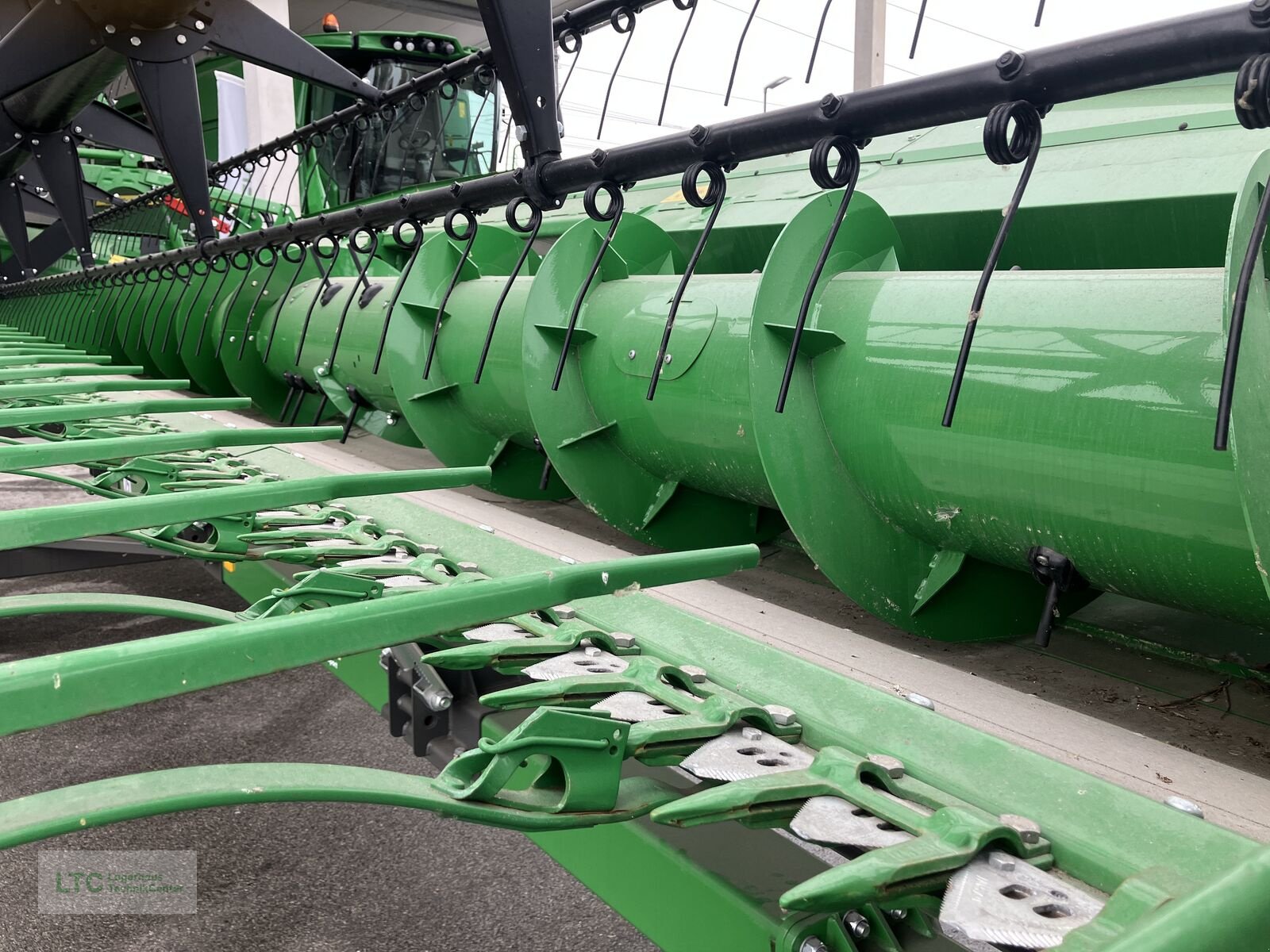 Schneidwerk типа John Deere 722 X Vario Schneidwerk, Neumaschine в Korneuburg (Фотография 11)
