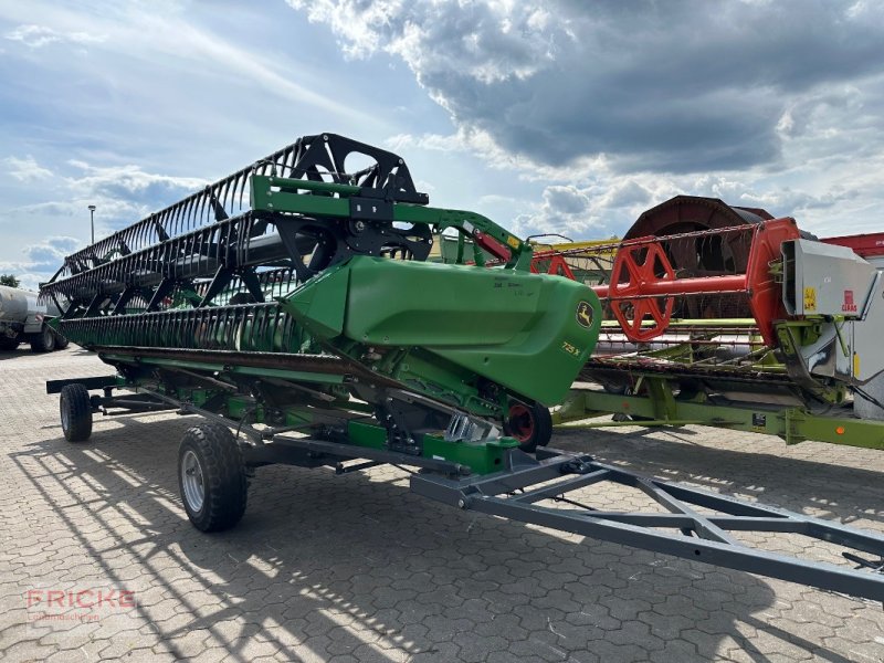 Schneidwerk des Typs John Deere 725 X     7,50 mtr.   Demo, Gebrauchtmaschine in Bockel - Gyhum (Bild 1)