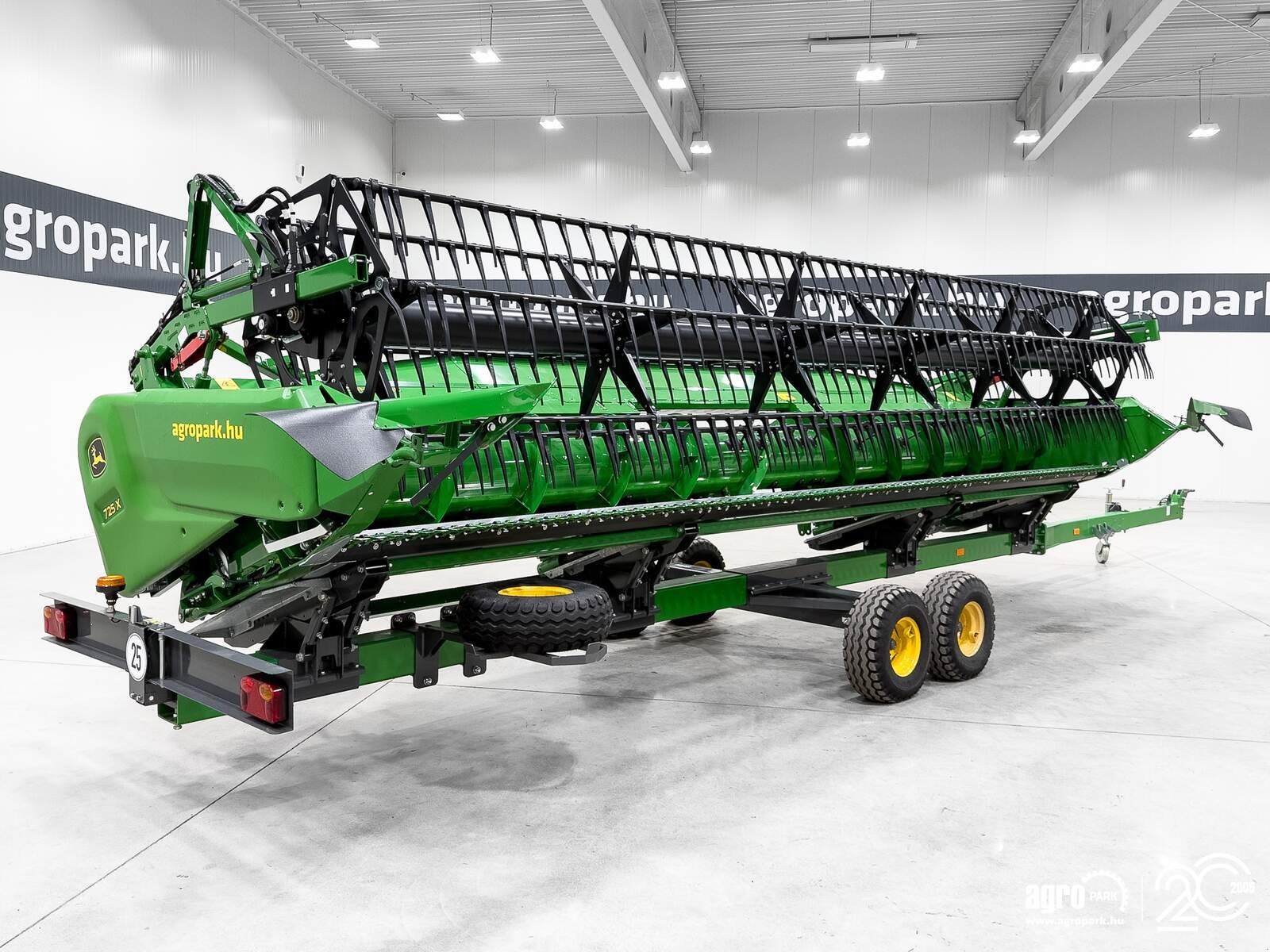 Schneidwerk tipa John Deere 725X 7,6 m variable depth grain header, rape side knives, transport trolley, Gebrauchtmaschine u Csengele (Slika 7)