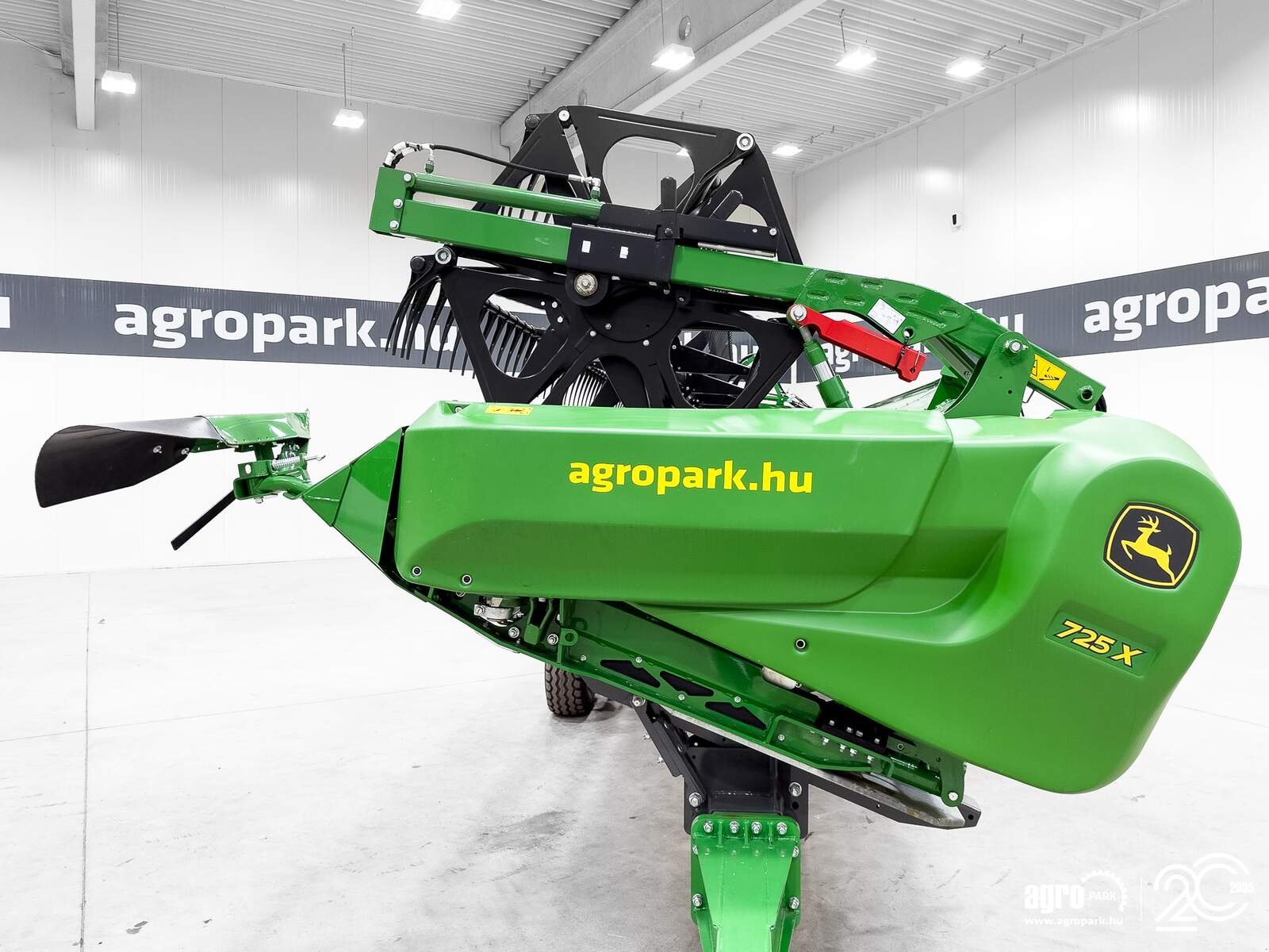 Schneidwerk tipa John Deere 725X 7,6 m variable depth grain header, rape side knives, transport trolley, Gebrauchtmaschine u Csengele (Slika 10)