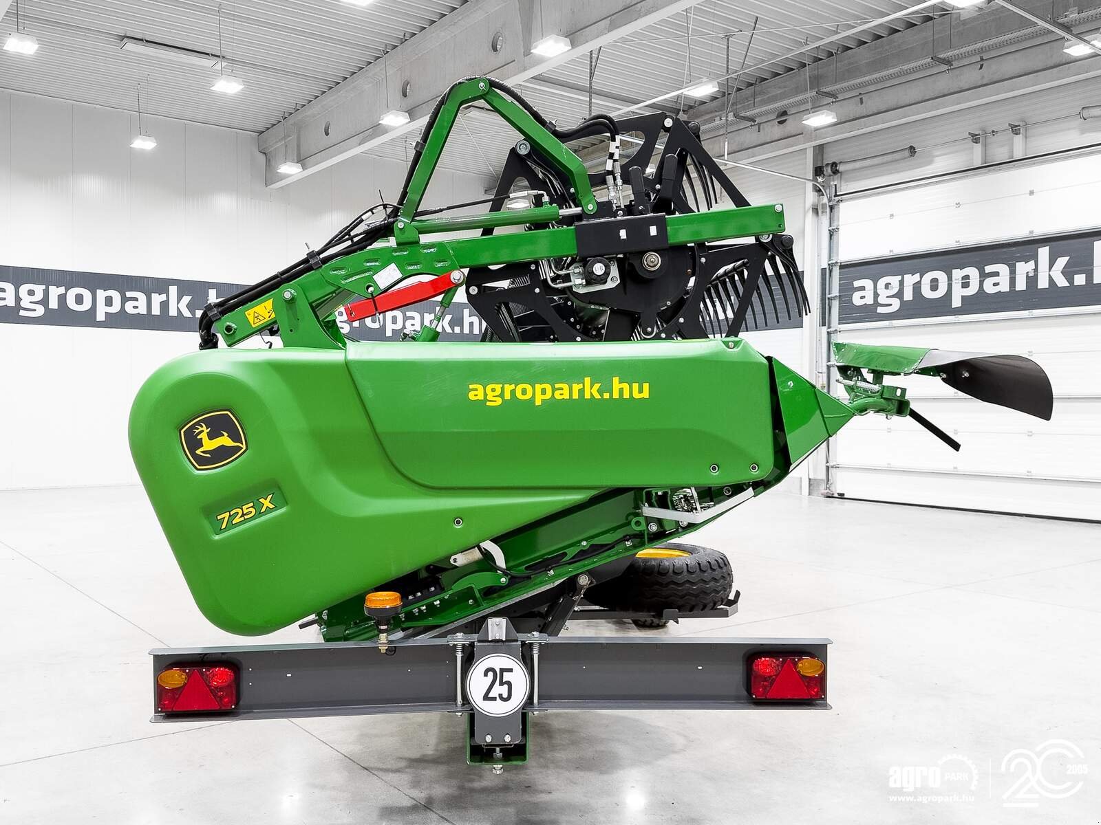 Schneidwerk tipa John Deere 725X 7,6 m variable depth grain header, rape side knives, transport trolley, Gebrauchtmaschine u Csengele (Slika 12)