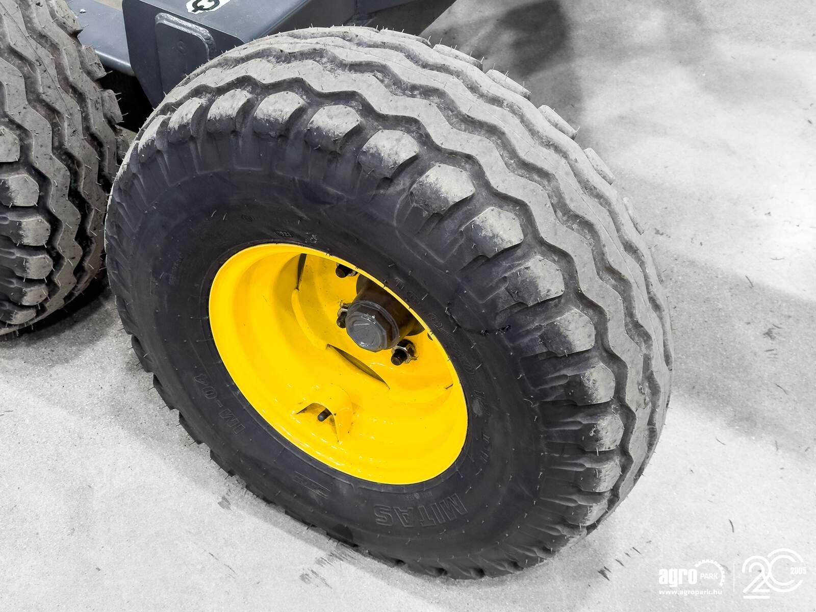 Schneidwerk tipa John Deere 725X 7,6 m variable depth grain header, rape side knives, transport trolley, Gebrauchtmaschine u Csengele (Slika 21)