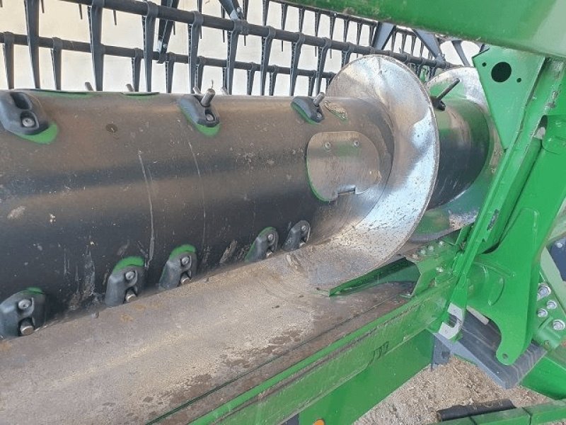 Schneidwerk van het type John Deere 725X, Gebrauchtmaschine in PITHIVIERS Cedex (Foto 6)