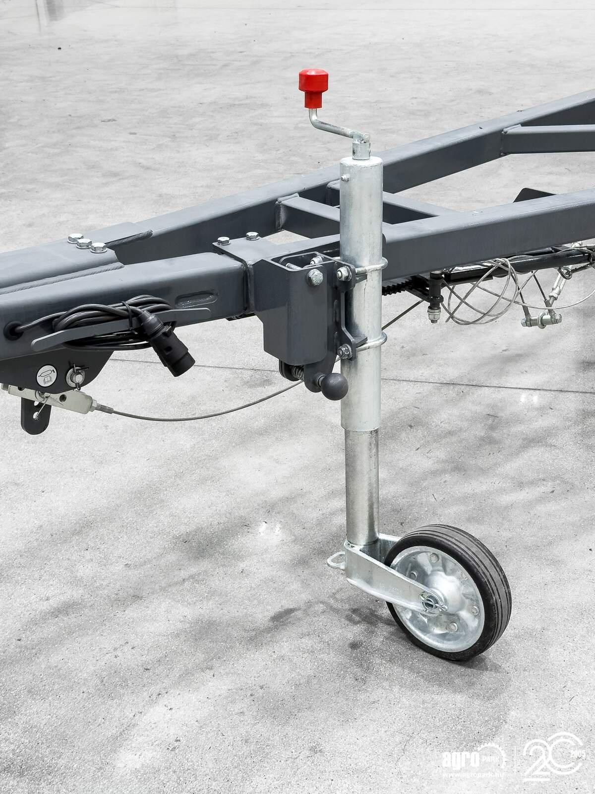 Schneidwerk tipa John Deere 730X 9,15 m variable depth grain header, rape side knives, transport trolley, Gebrauchtmaschine u Csengele (Slika 16)