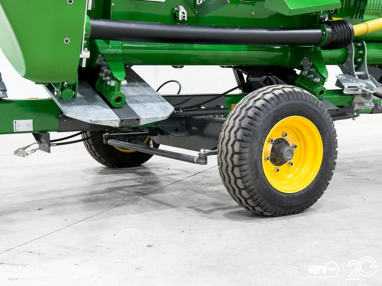 Schneidwerk typu John Deere 730X 9,15 m variable depth grain header, rape side knives, transport trolley, Gebrauchtmaschine v Csengele (Obrázek 19)