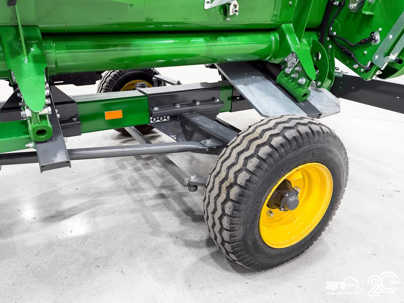 Schneidwerk typu John Deere 730X 9,15 m variable depth grain header, rape side knives, transport trolley, Gebrauchtmaschine v Csengele (Obrázek 23)