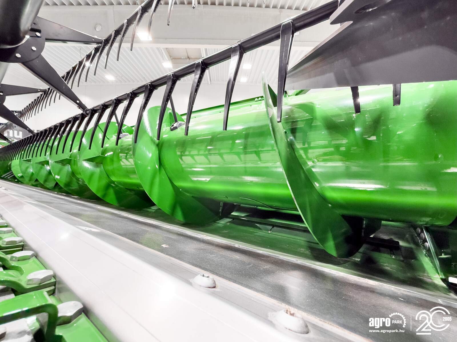 Schneidwerk typu John Deere 730X 9,15 m variable depth grain header, rape side knives, transport trolley, Gebrauchtmaschine v Csengele (Obrázek 28)