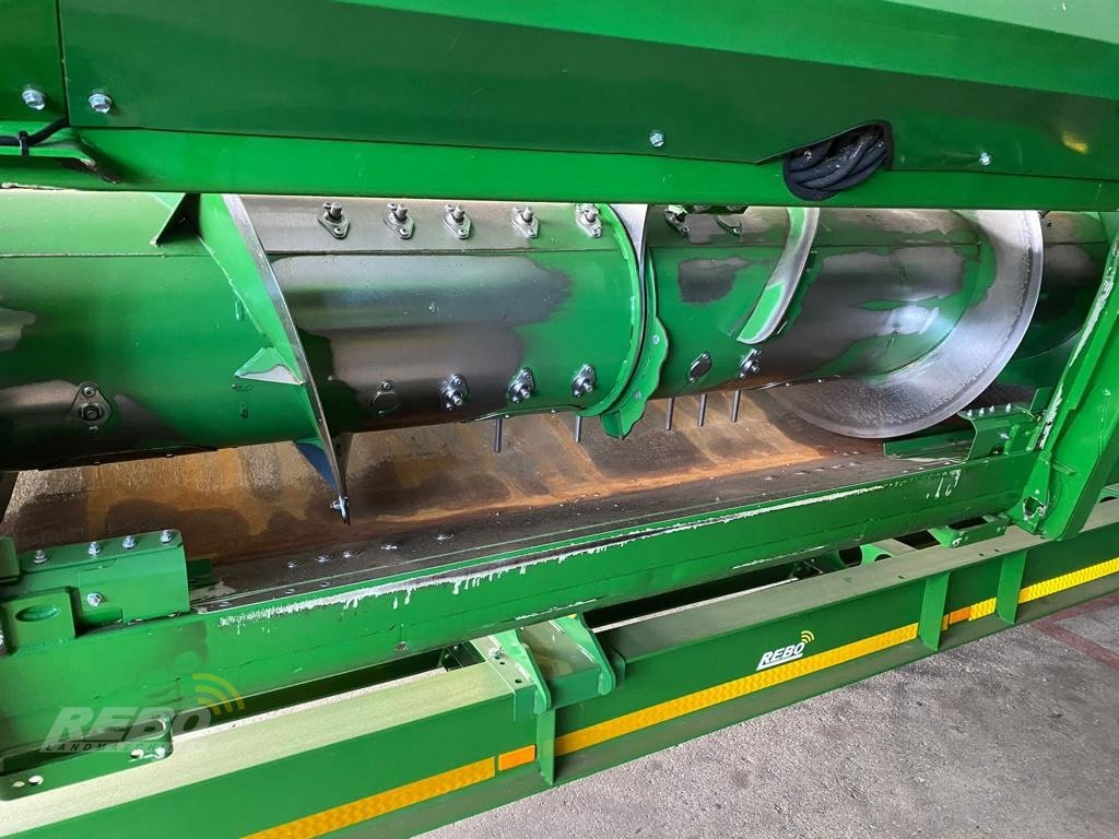 Schneidwerk des Typs John Deere 740 PREMIUM FLOW - 12,20 M, Neumaschine in Lütjenburg (Bild 7)