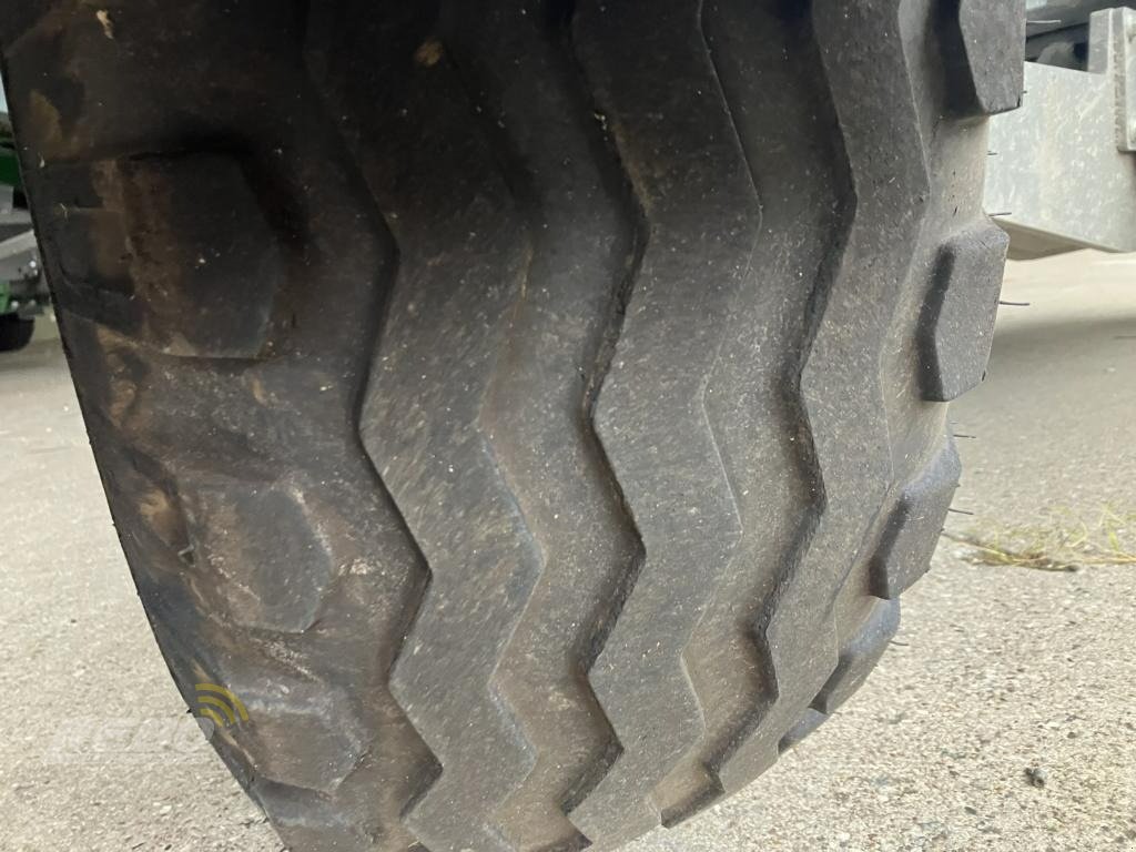 Schneidwerk des Typs John Deere HD40X MY23, Neumaschine in Lütjenburg (Bild 23)