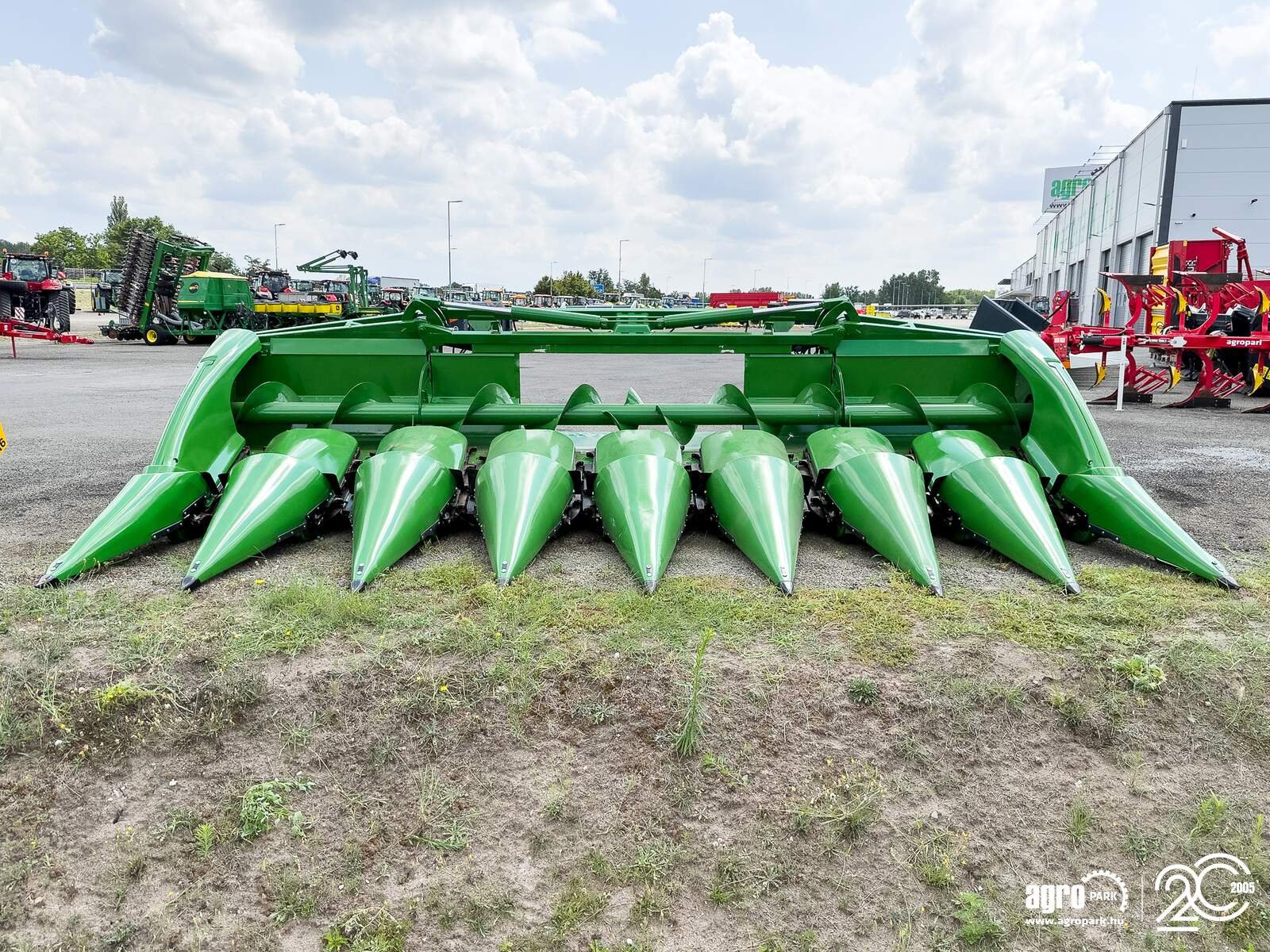Schneidwerk typu John Deere Kemper 608C 8 row corn header with folding frame for John Deere combines, chopper, stubble stomper, 75 cm row spacing, StalkMaster, Gebrauchtmaschine v Csengele (Obrázek 3)