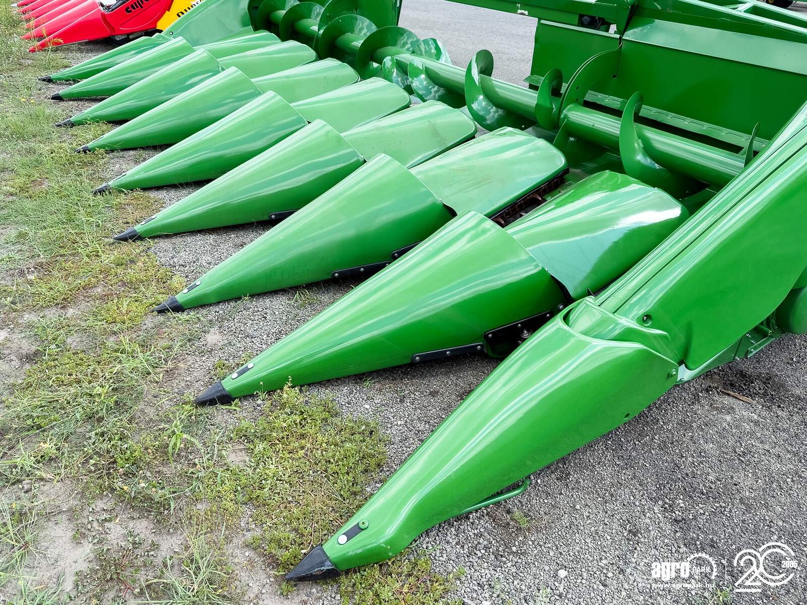 Schneidwerk typu John Deere Kemper 608C 8 row corn header with folding frame for John Deere combines, chopper, stubble stomper, 75 cm row spacing, StalkMaster, Gebrauchtmaschine v Csengele (Obrázek 10)