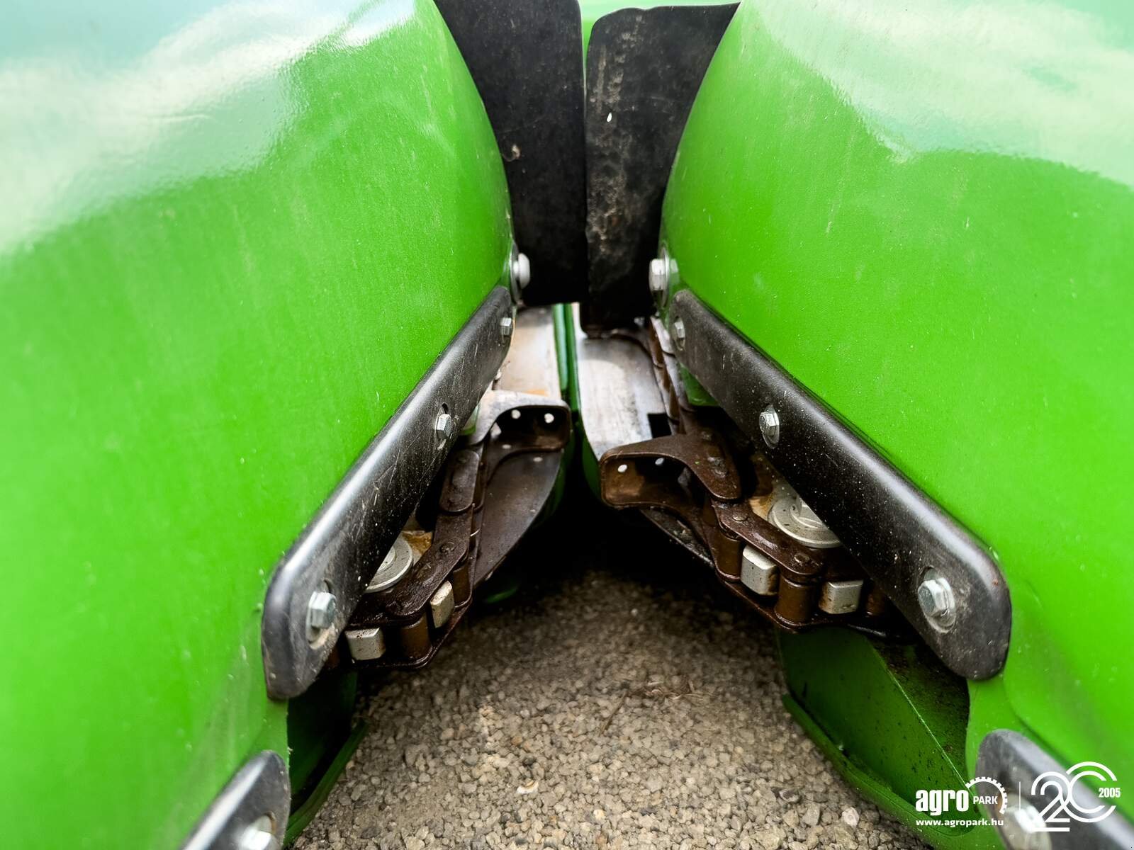 Schneidwerk typu John Deere Kemper 608C 8 row corn header with folding frame for John Deere combines, chopper, stubble stomper, 75 cm row spacing, StalkMaster, Gebrauchtmaschine v Csengele (Obrázek 12)