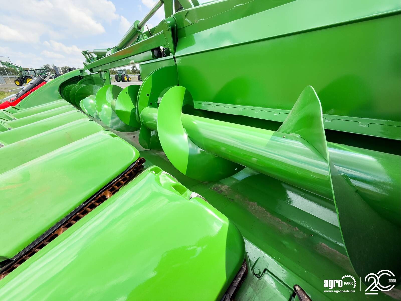 Schneidwerk typu John Deere Kemper 608C 8 row corn header with folding frame for John Deere combines, chopper, stubble stomper, 75 cm row spacing, StalkMaster, Gebrauchtmaschine v Csengele (Obrázek 13)