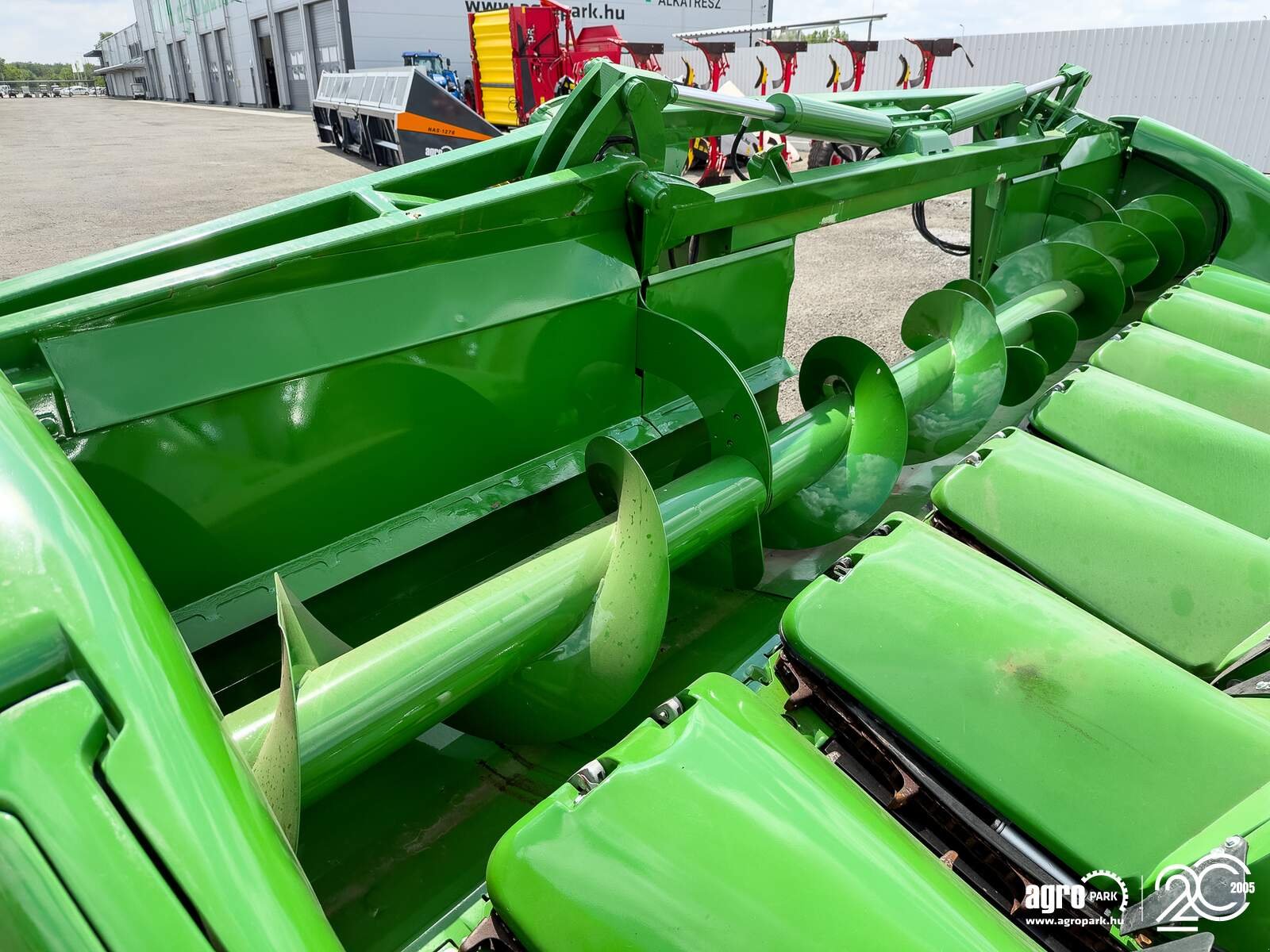 Schneidwerk typu John Deere Kemper 608C 8 row corn header with folding frame for John Deere combines, chopper, stubble stomper, 75 cm row spacing, StalkMaster, Gebrauchtmaschine v Csengele (Obrázek 15)