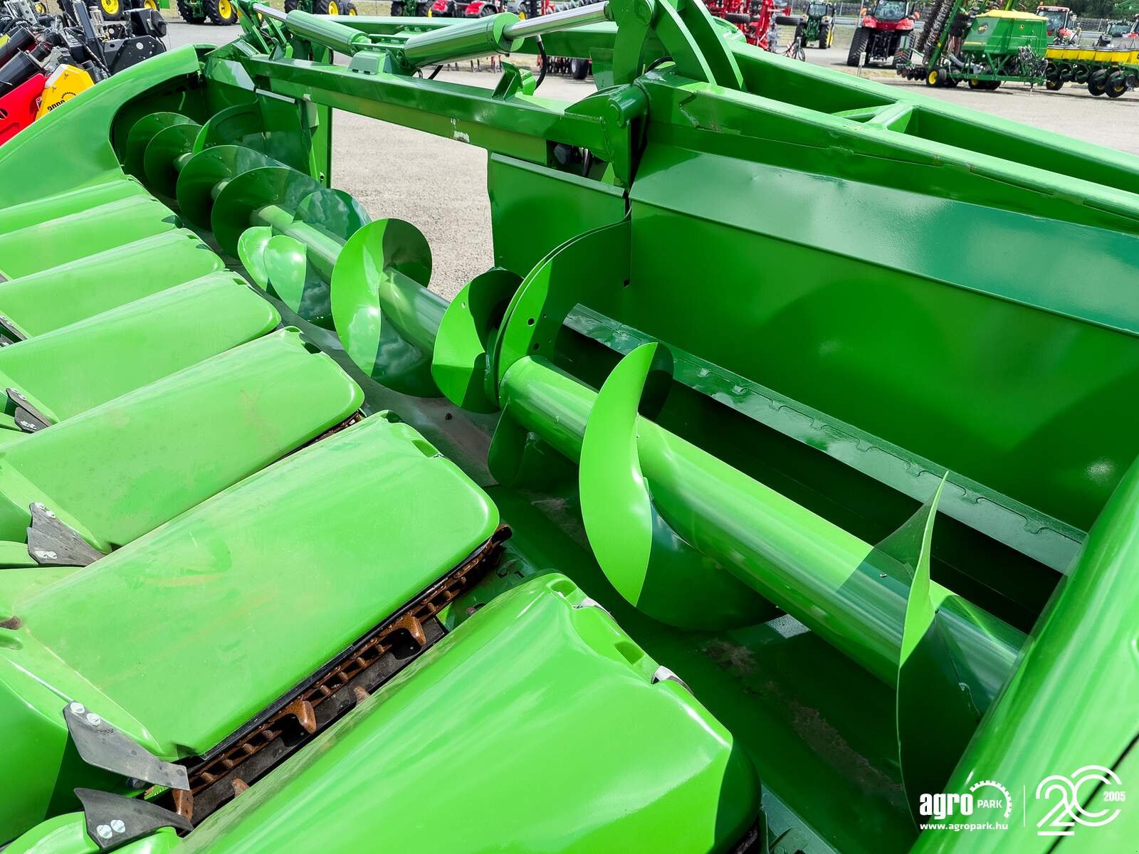 Schneidwerk typu John Deere Kemper 608C 8 row corn header with folding frame for John Deere combines, chopper, stubble stomper, 75 cm row spacing, StalkMaster, Gebrauchtmaschine v Csengele (Obrázek 16)
