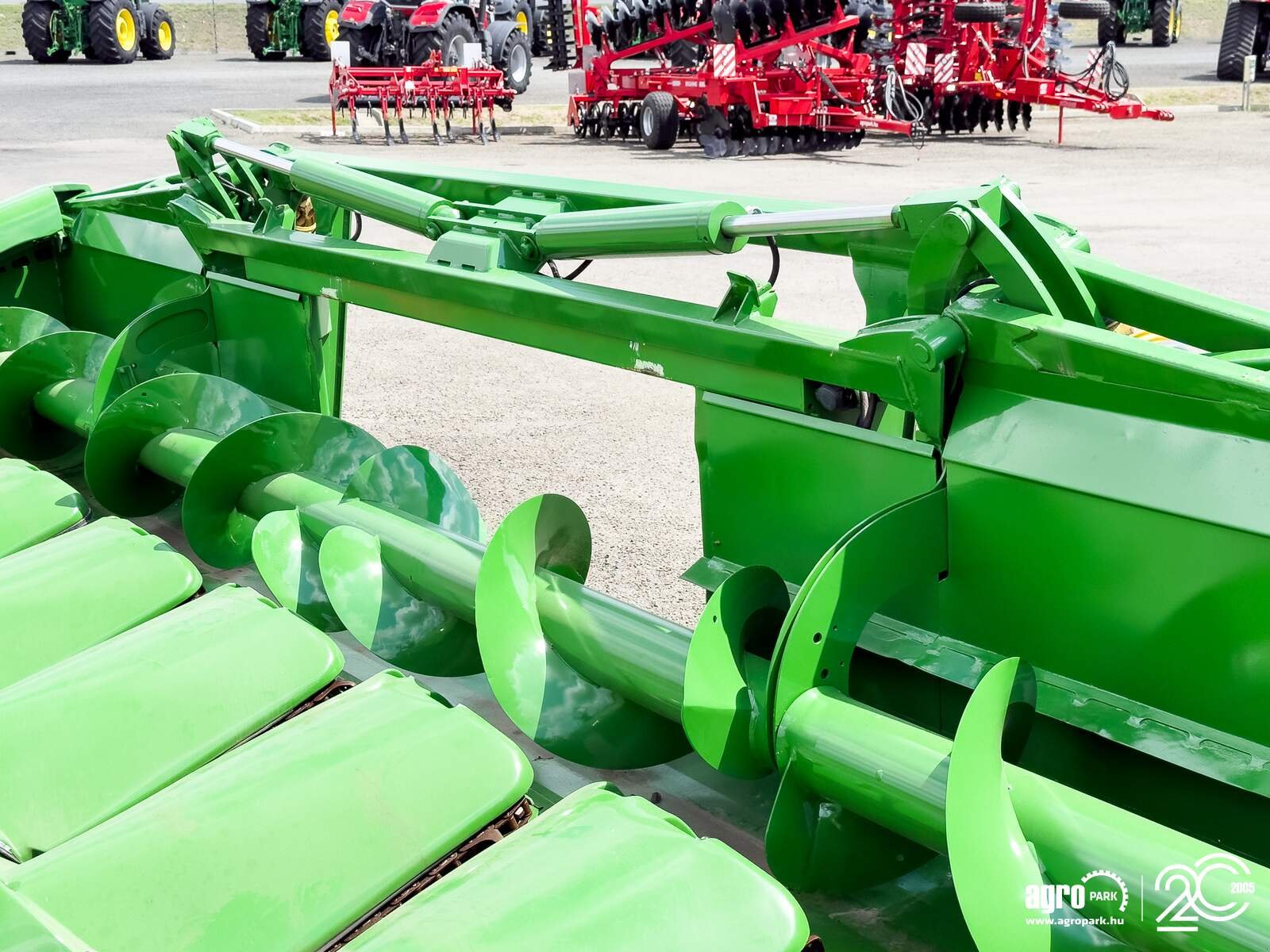 Schneidwerk typu John Deere Kemper 608C 8 row corn header with folding frame for John Deere combines, chopper, stubble stomper, 75 cm row spacing, StalkMaster, Gebrauchtmaschine v Csengele (Obrázek 18)