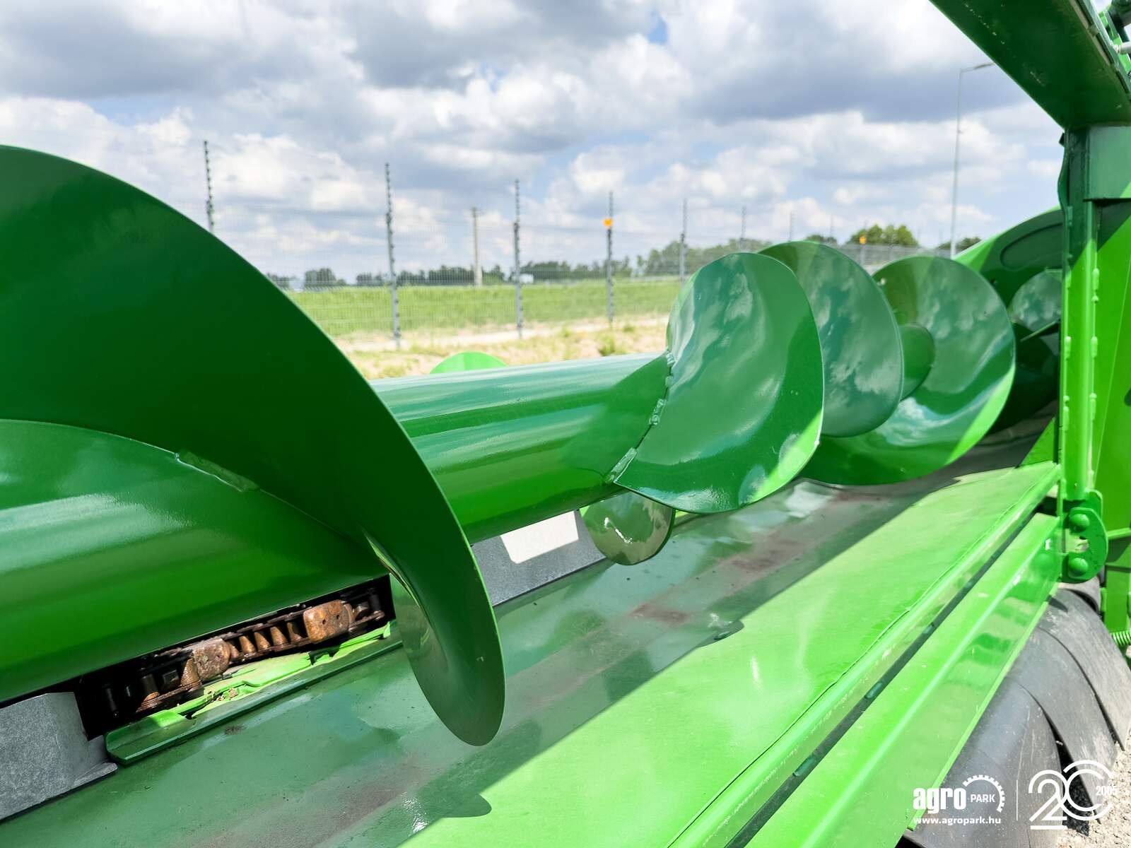 Schneidwerk typu John Deere Kemper 608C 8 row corn header with folding frame for John Deere combines, chopper, stubble stomper, 75 cm row spacing, StalkMaster, Gebrauchtmaschine v Csengele (Obrázek 24)