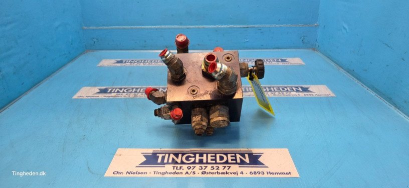 Schneidwerk tipa MacDon D60, Gebrauchtmaschine u Hemmet (Slika 1)