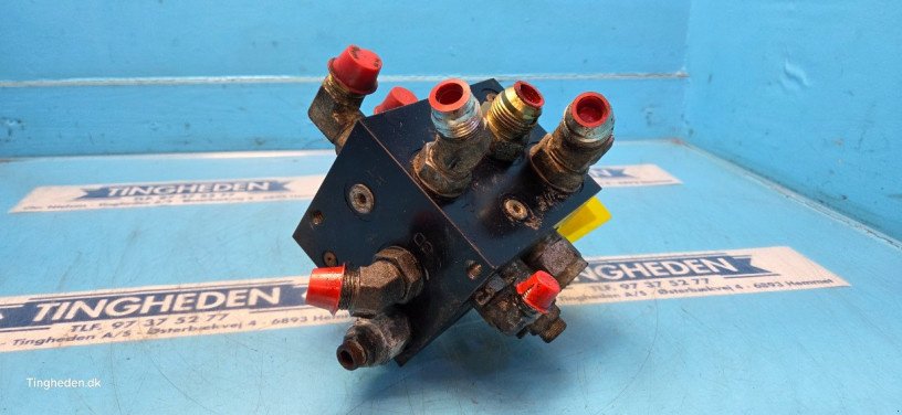 Schneidwerk tipa MacDon D60, Gebrauchtmaschine u Hemmet (Slika 3)