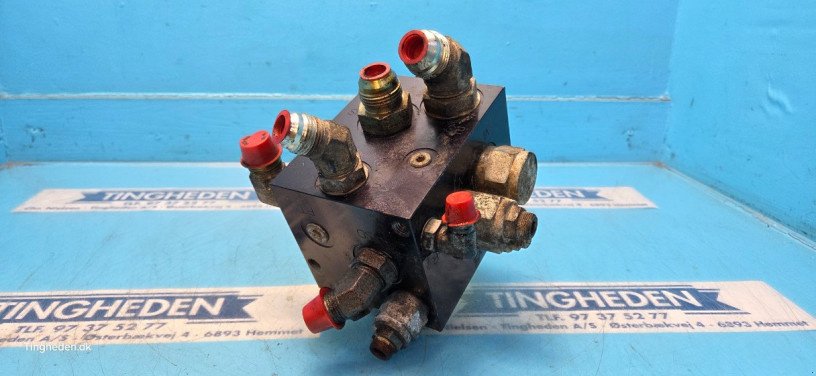 Schneidwerk tipa MacDon D60, Gebrauchtmaschine u Hemmet (Slika 10)