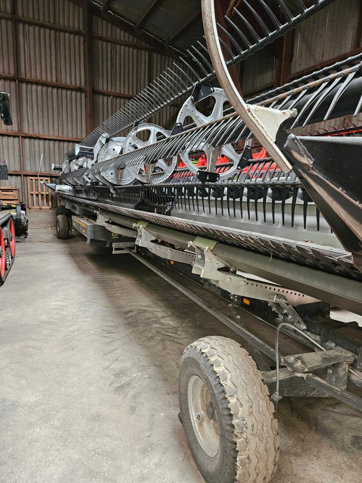 Schneidwerk del tipo MacDon FD 241, Gebrauchtmaschine In Groß Gerungs (Immagine 2)