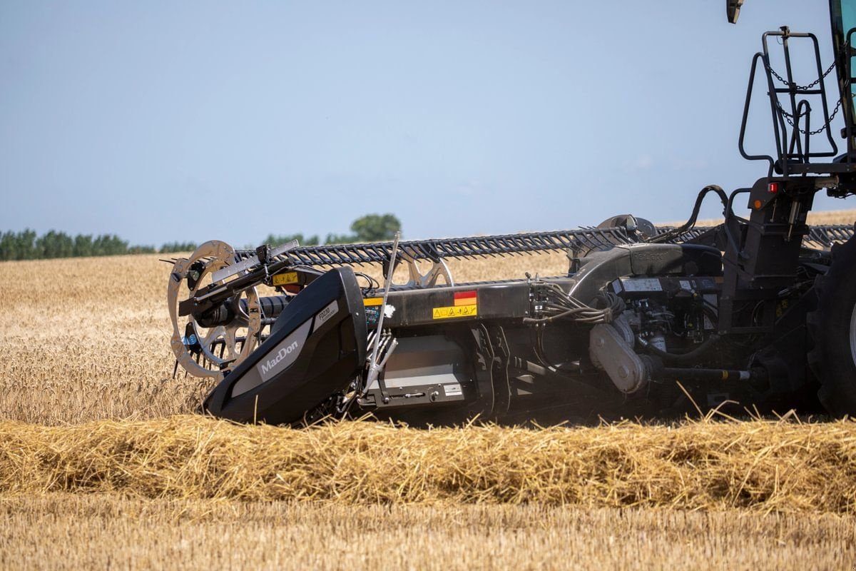 Schneidwerk des Typs MacDon FD230 9,1m, Neumaschine in Harmannsdorf (Bild 21)