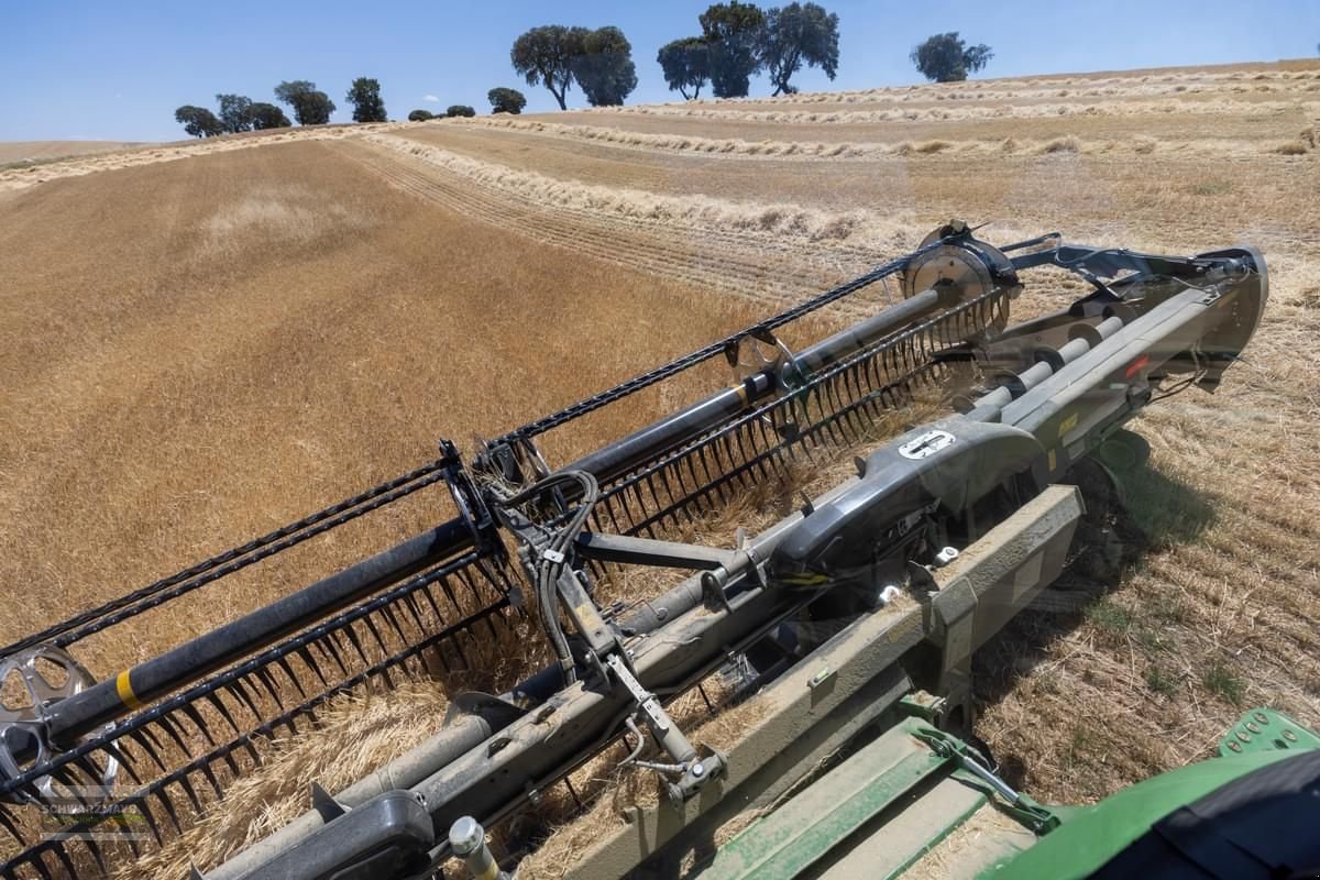 Schneidwerk du type MacDon FD230 9,1m, Neumaschine en Gampern (Photo 2)