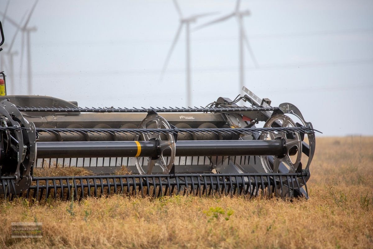 Schneidwerk du type MacDon FD230 9,1m, Neumaschine en Gampern (Photo 18)