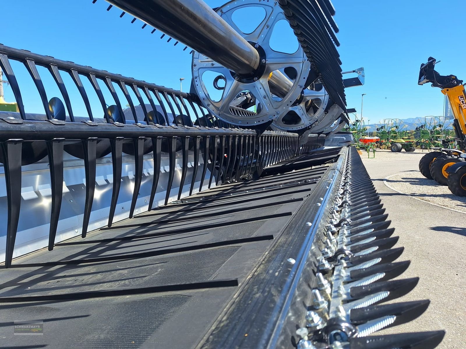 Schneidwerk du type MacDon FD230 9,1m, Neumaschine en Gampern (Photo 20)