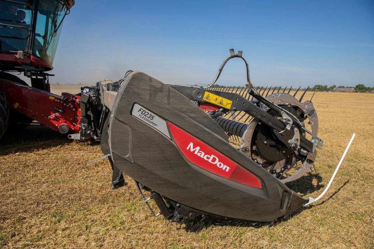 Schneidwerk des Typs MacDon FD235 10.6m, Neumaschine in Harmannsdorf (Bild 13)