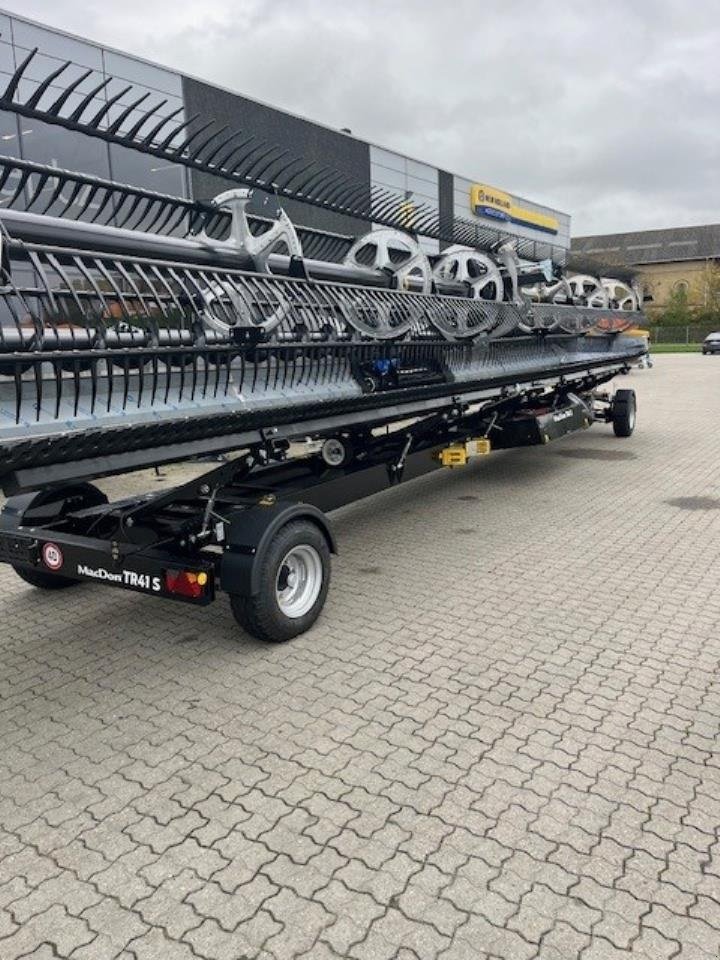 Schneidwerk des Typs MacDon FD241, Gebrauchtmaschine in Maribo (Bild 3)