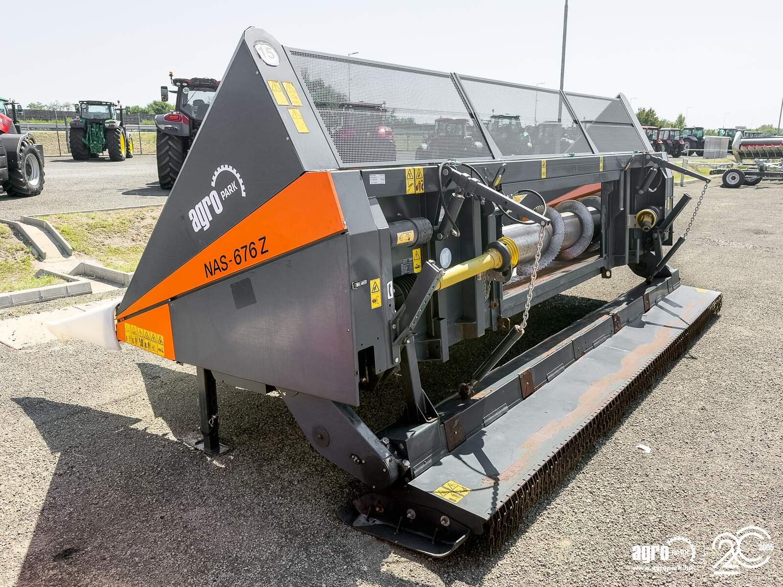 Schneidwerk typu NAS 676 Z sunflower header, with chopper for John Deere combines, Gebrauchtmaschine v Csengele (Obrázek 3)